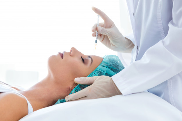 Justiça proíbe farmacêuticos de utilizarem Botox e ácido hialurônico para fins estéticos
